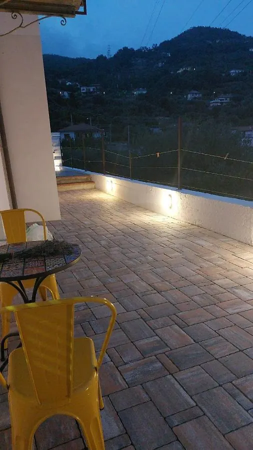 Macaja Appartamento Varazze